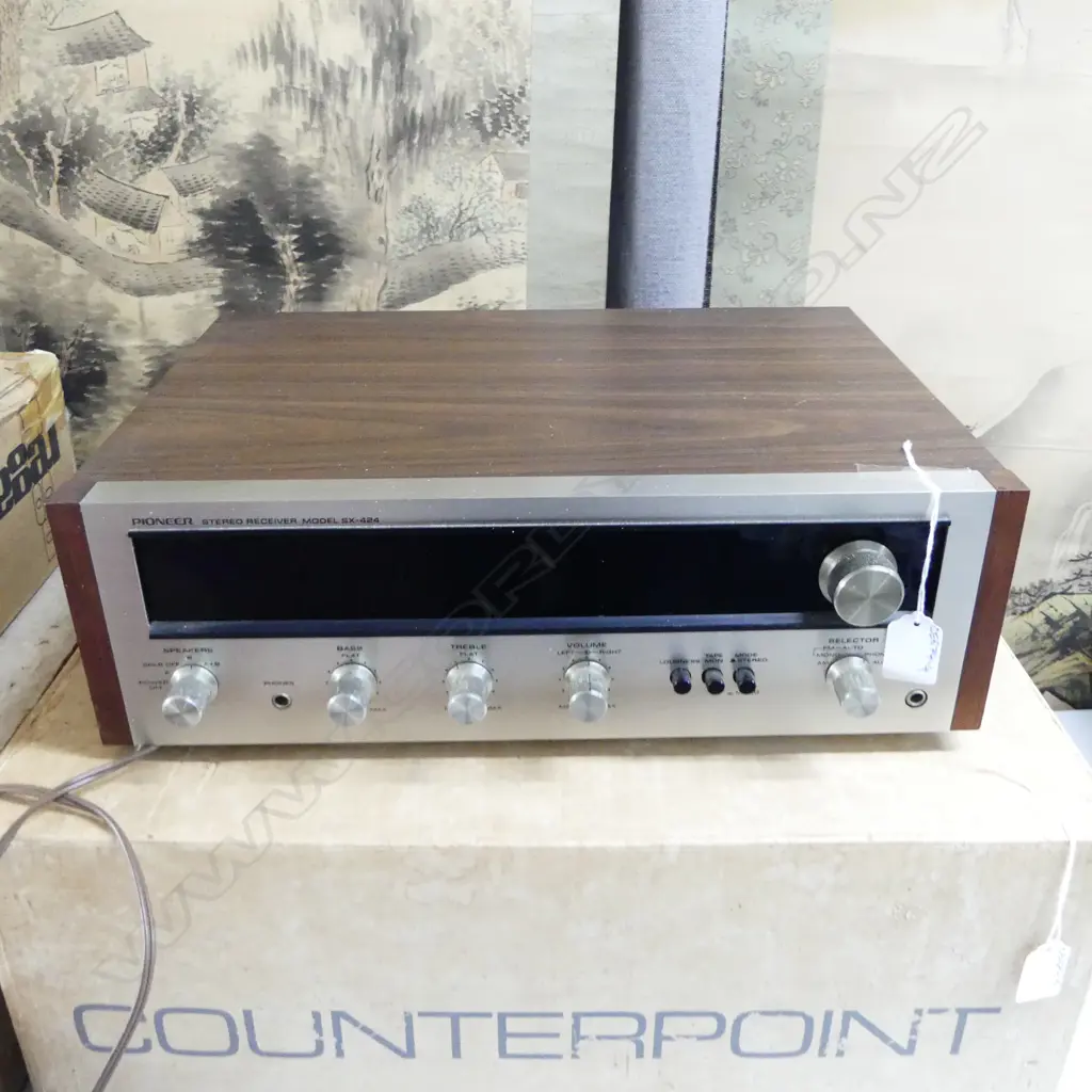 VINTAGE PIONEER STEREO RECEIVER MODEL SX-424 Image 1++