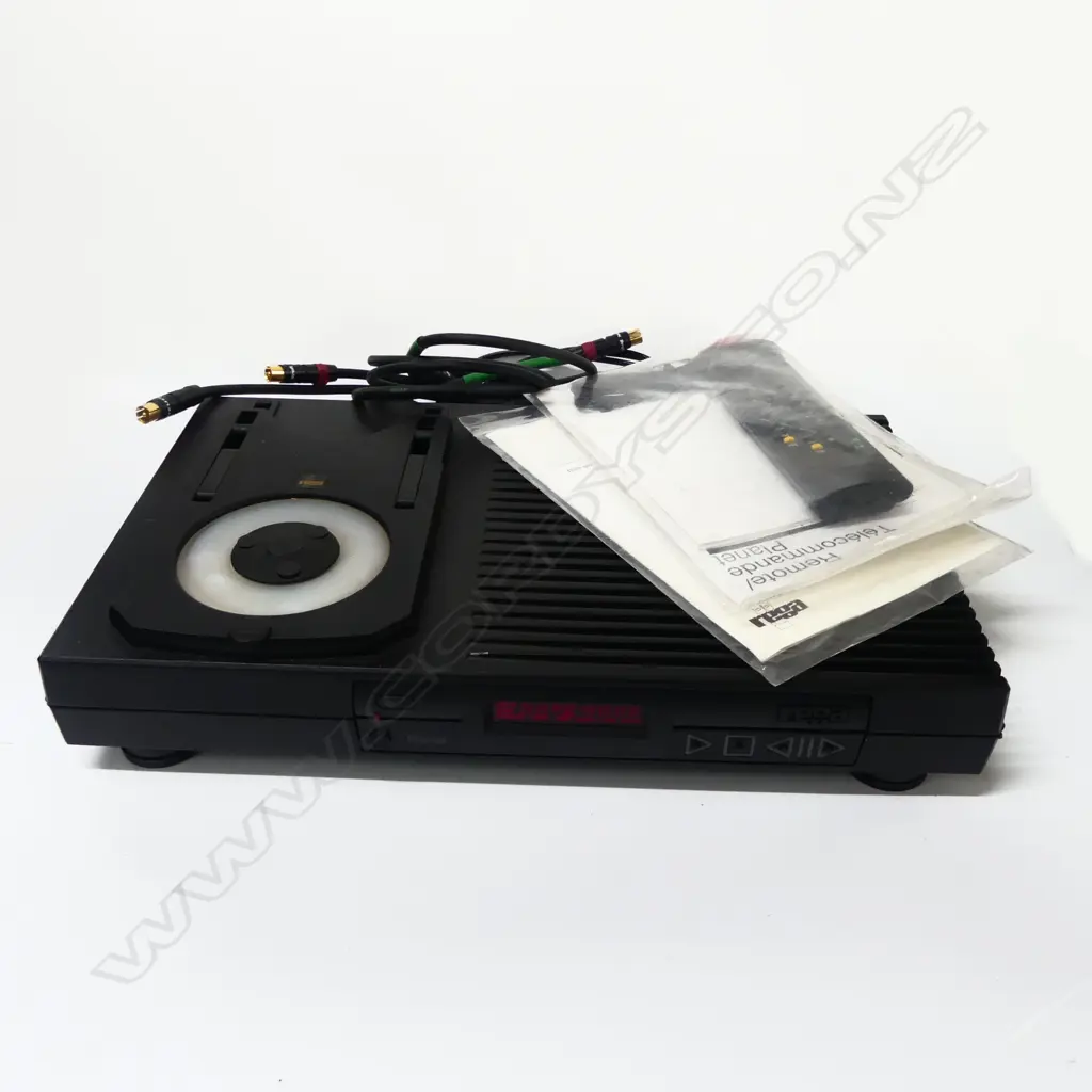 REGA PLANET 230V 50/60Hz AUDIO IN ORIGINAL BOX Image 1++