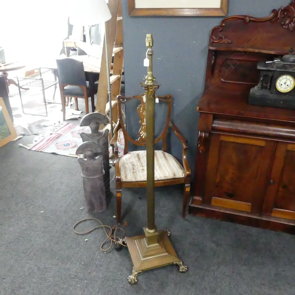 VICTORIAN BRASS TELESCOPIC TORCHERE LAMP; Electric converstion, corinthian capital, ball & claw feet H.1380mm Image 1++