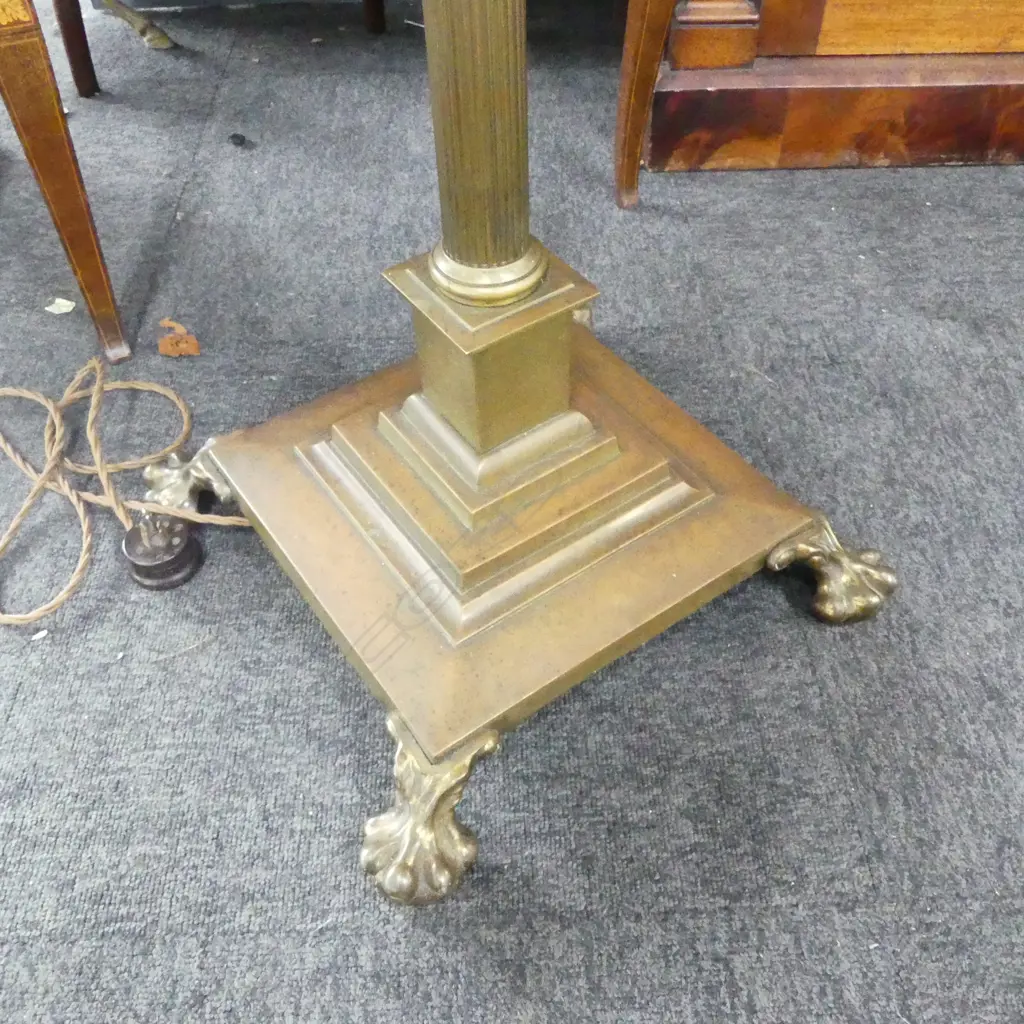 VICTORIAN BRASS TELESCOPIC TORCHERE LAMP; Electric converstion, corinthian capital, ball & claw feet H.1380mm Image 1++