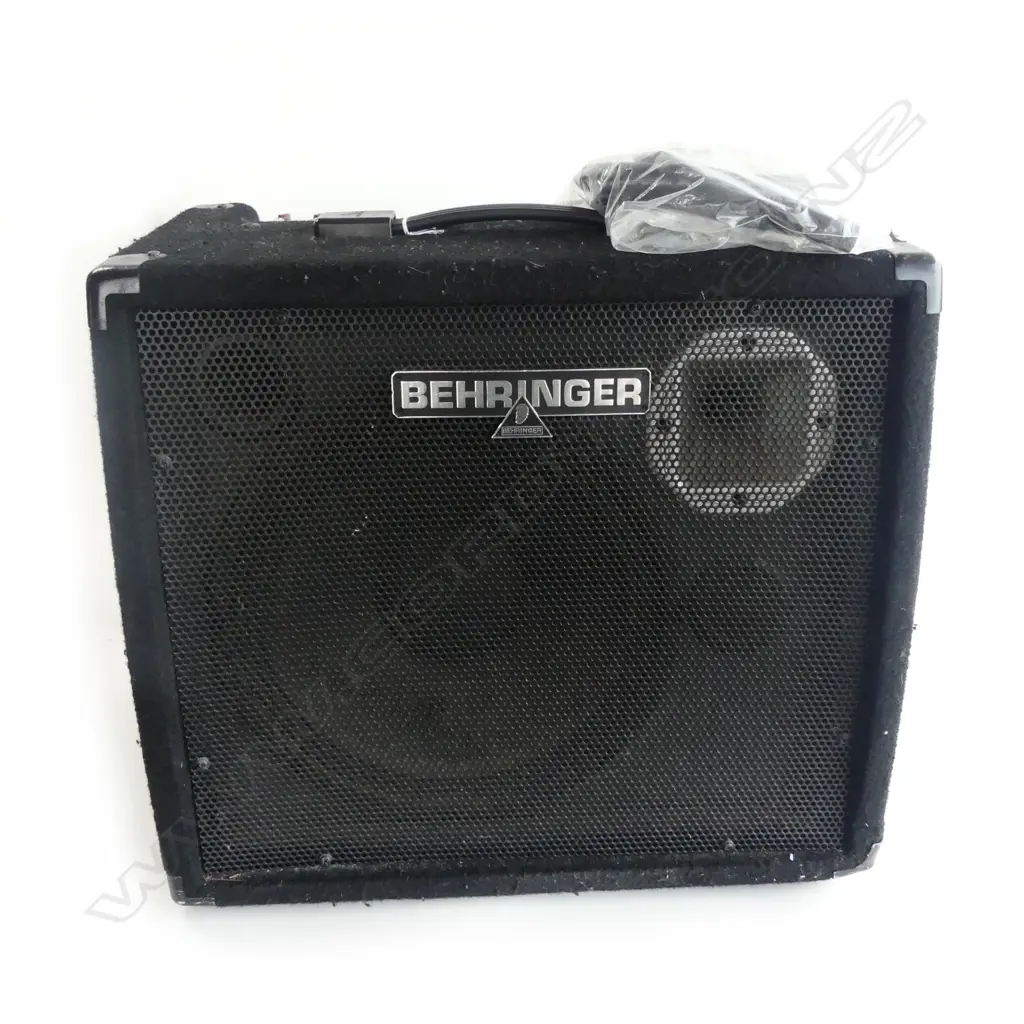 BEHRINGER ULTRATONE K1800FX KEYBOARD AMP + CORD Image 1++
