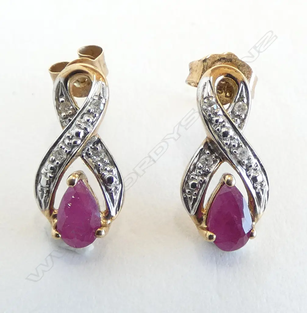 PR 9ct RUBY & DIAMOND STUD EARRINGS, 1.3gm Image 1++