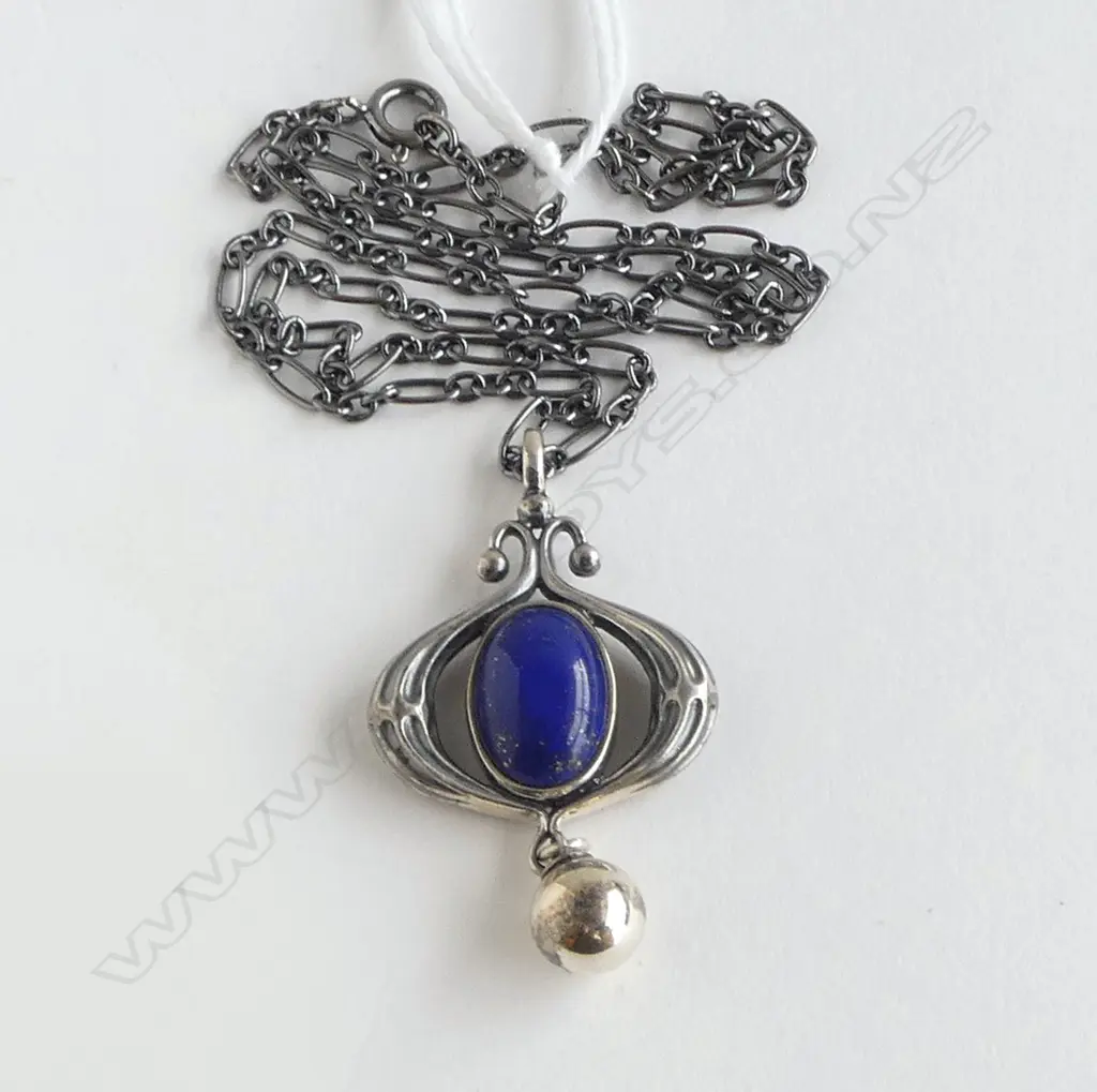 SILVER AND LAPIS LAZULI PENDANT Image 1++