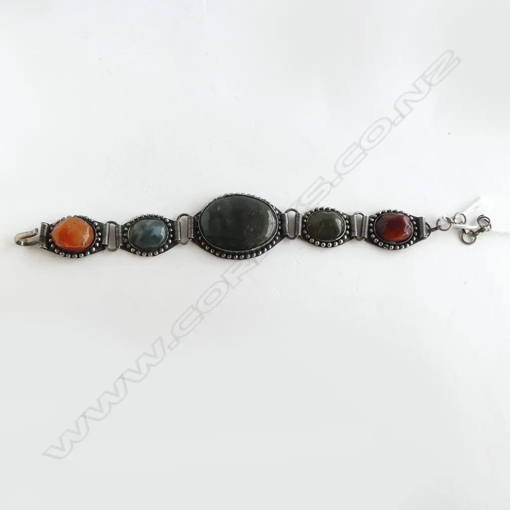 TIBETAN SILVER & MOSS AGATE BRACELET Image 1++