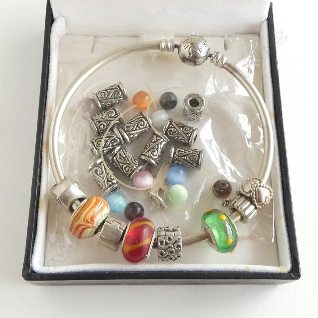 PANDORA STYLE SILVER BANGLE AND VARIOUS CHARMS Image 1++