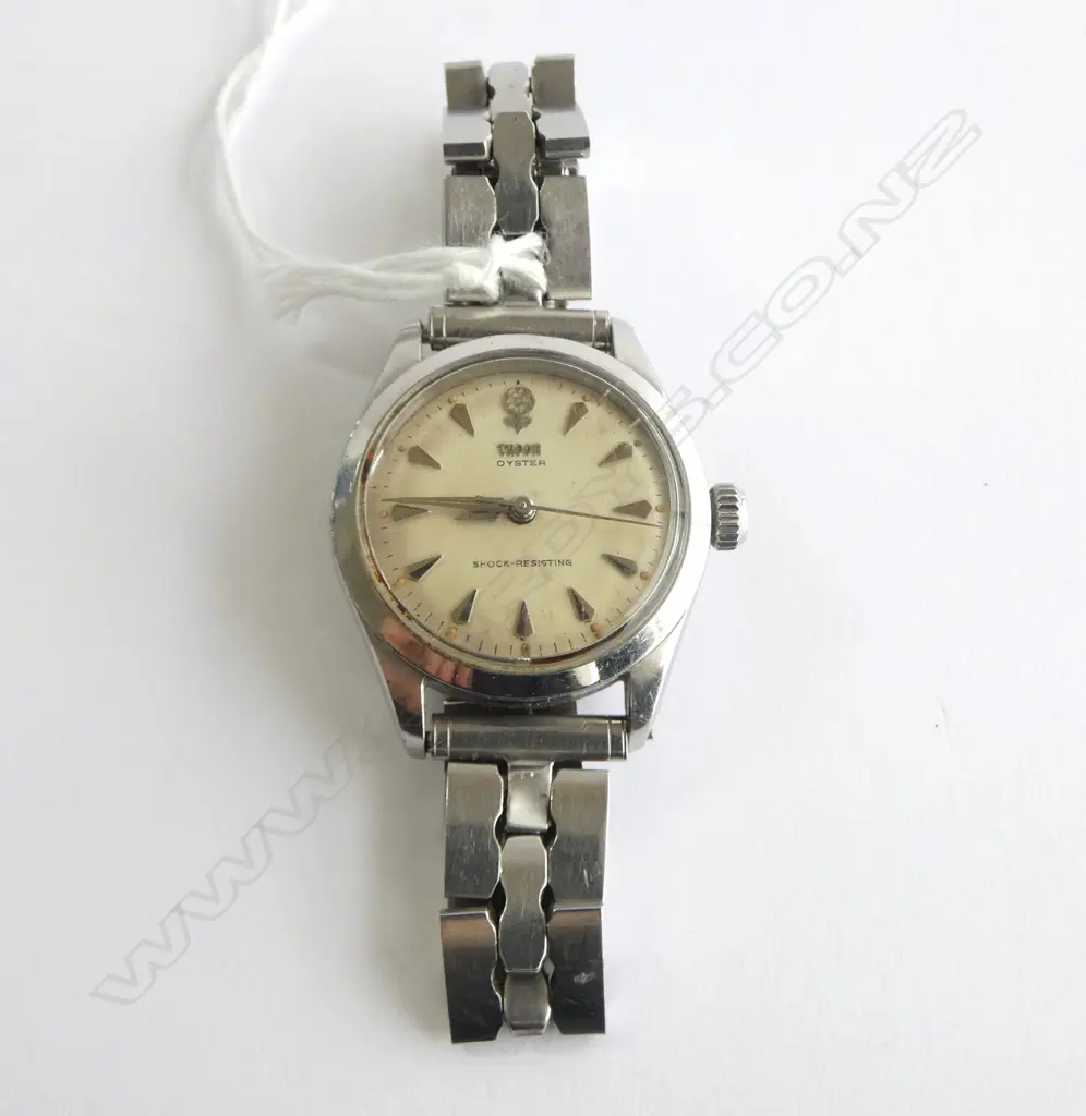 VINTAGE  TUDOR OYSTER WRIST WATCH, RUNNING Image 1++