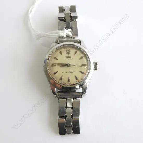 VINTAGE  TUDOR OYSTER WRIST WATCH, RUNNING