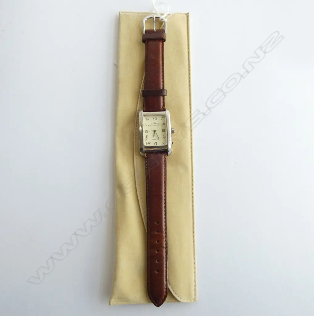 MOET & CHANDON WRIST WATCH, CASED Image 1++
