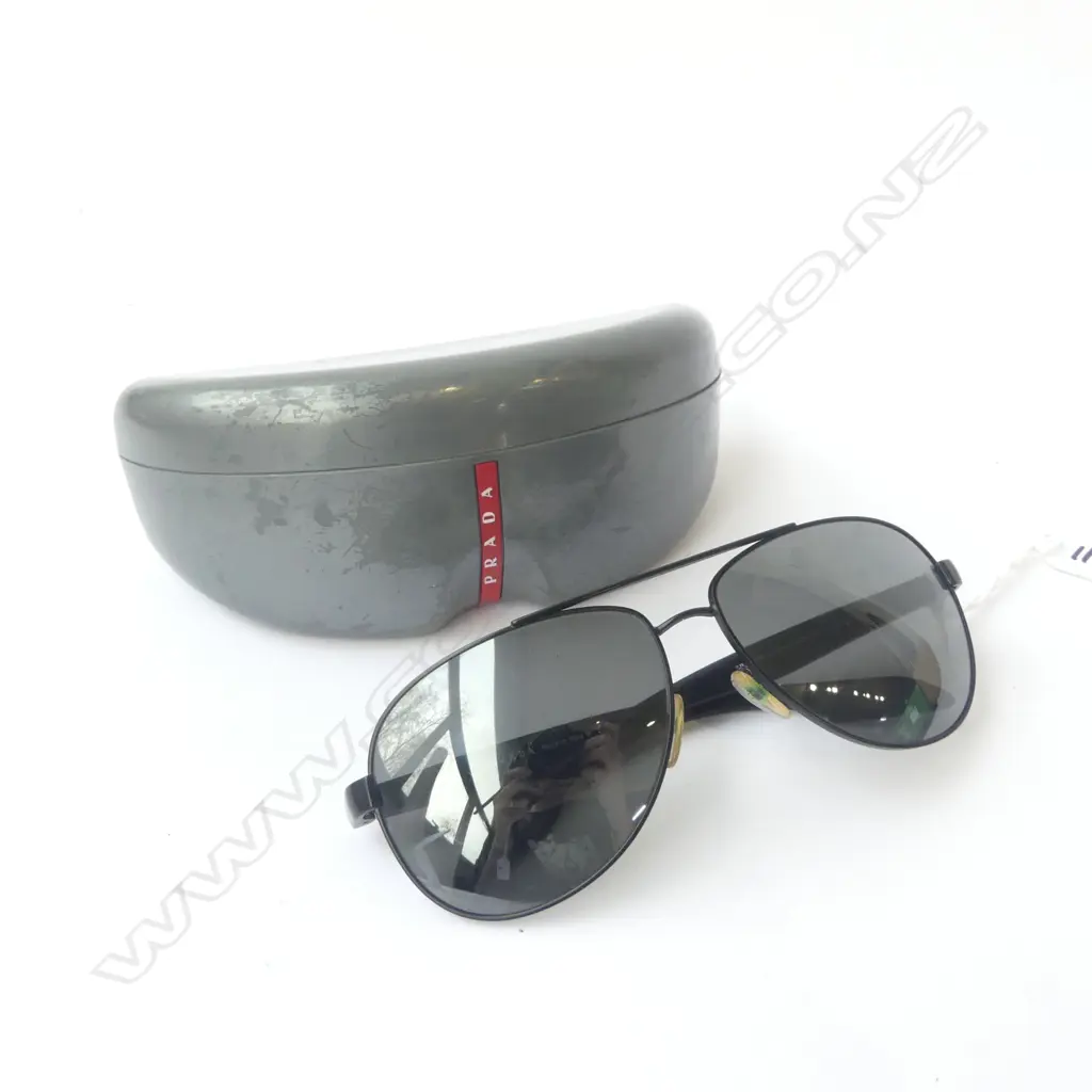 PRADA SUNGLASSES w. CASE & 2014 RECEIPTS Image 1++