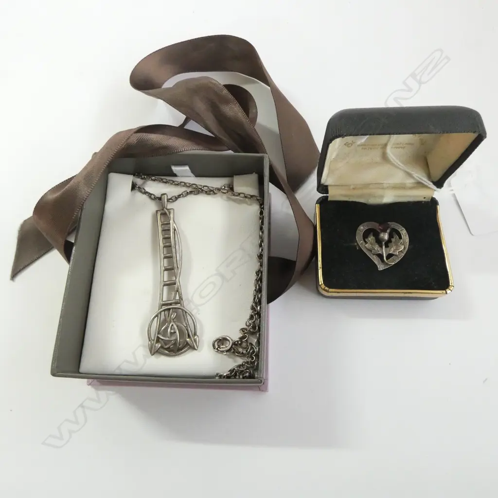 SILVER CHARLES RENNIE MACINTOSH DESIGN PENDANT AND SCOTTISH SILVER AND AMETHYST HEART BROOCH Image 1++