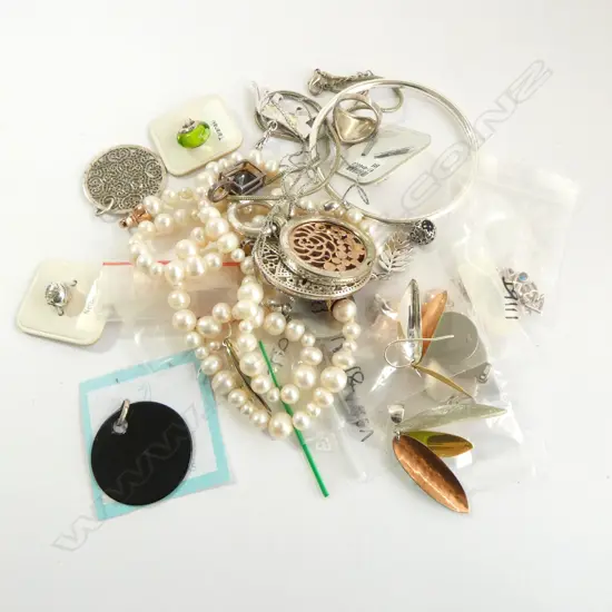 ASST. JEWELLERY INCLD; 3 SILVER SETS, PENDANTS, CHARMS, NECKLACES, FRESHWATER PEARLS (needs clasp)