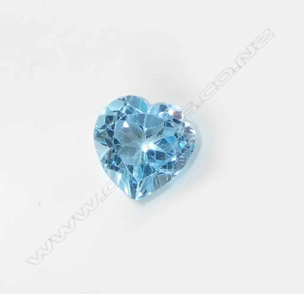 HEART FACET CUT LOOSE BLUE TOPAZ, 5.61ct Image 1++