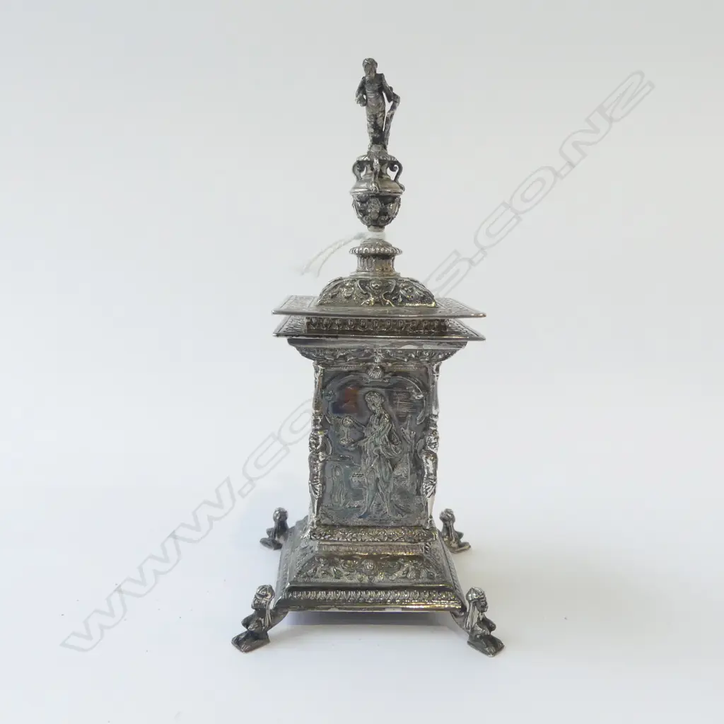 ORNATE SILVER INK WELL, LONDON 1911, 231gms, panels depicting classical scenes Image 1++