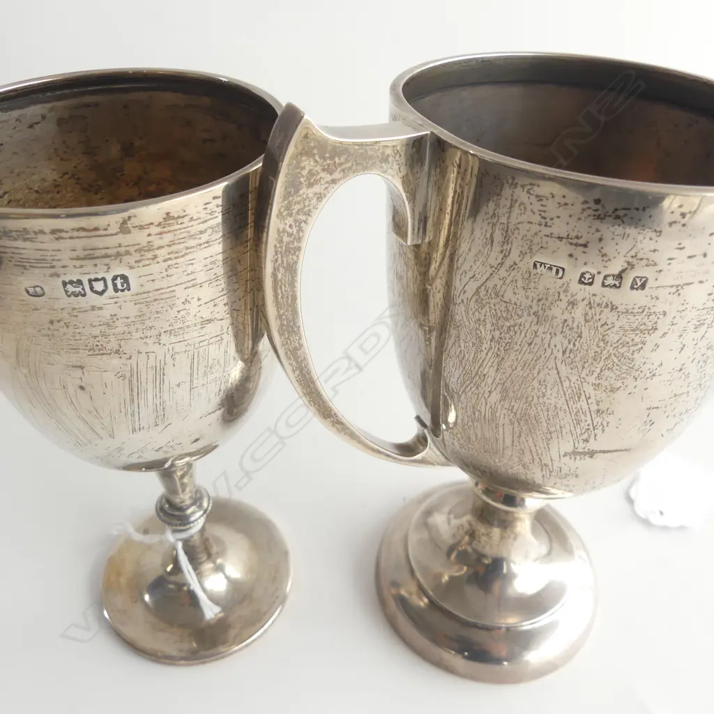 STG SILVER TROPHY 'THE LONDON FUR TRADE ASSOCIATION GOLFING SOCIETY' - CUP AWARDED 1925, B'HAM 1923, 172gms FAULTS Image 1++