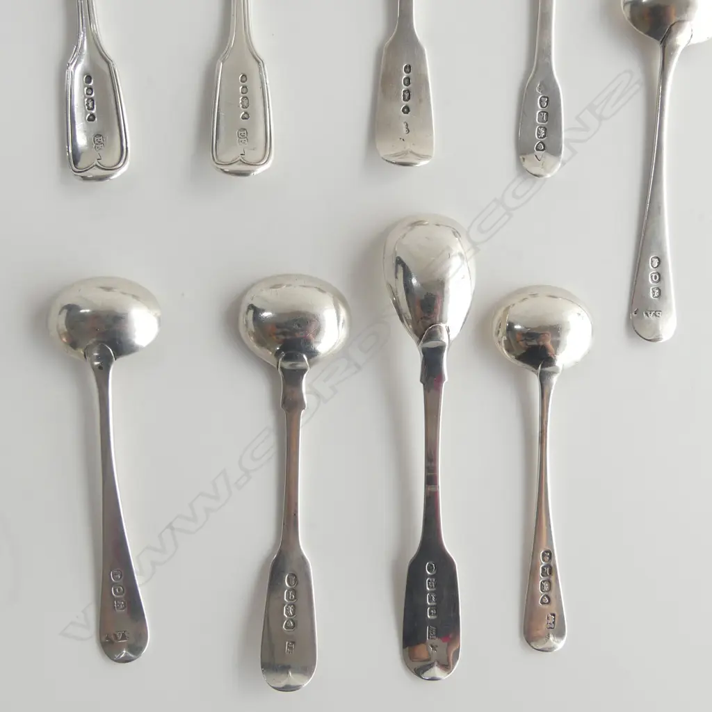 9 ANTIQUE STG SILVER SALT SPOONS, 124gms Image 1++