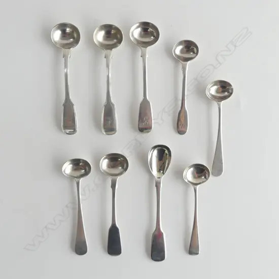 9 ANTIQUE STG SILVER SALT SPOONS, 124gms
