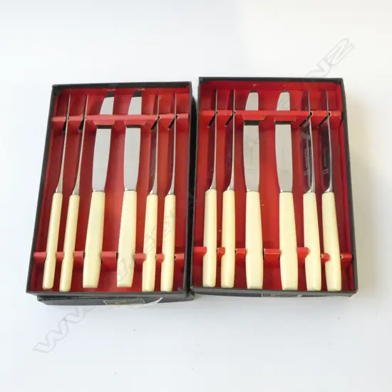 2 BOXED SETS OF SIX SHEFFIELD IVORINE 'BONE' KNIVES