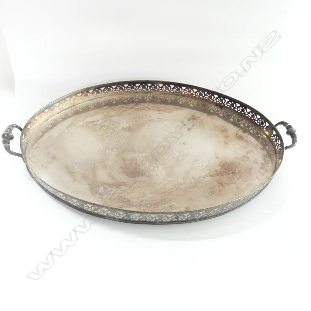 LG OVAL SILVER PLATED TRAY 680x410mm Image 1++