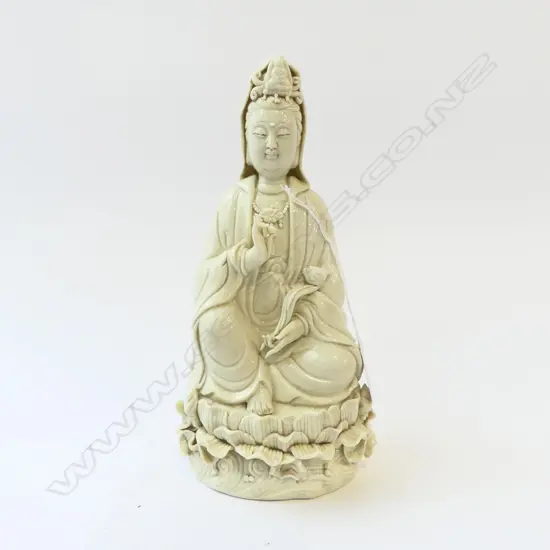    PORCELAIN BUDDHA H.245mm