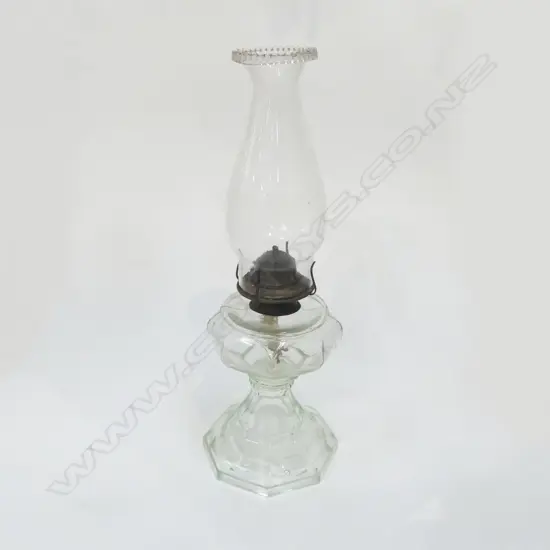 CLEAR GLASS KEROSENE LAMP H.425mm