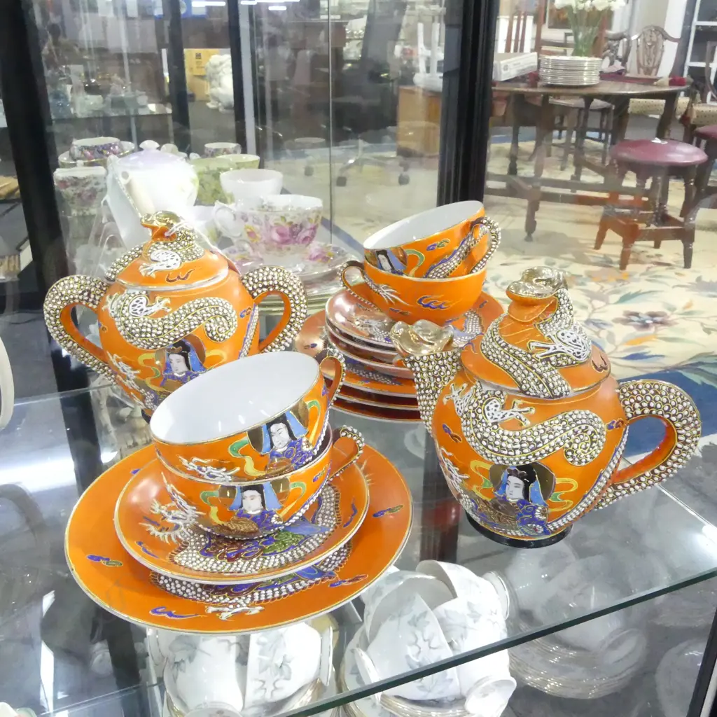 14 PCE ORIENTAL ORANGE SASTUMA TEA SET, 1 LID REPAIRED Image 1++