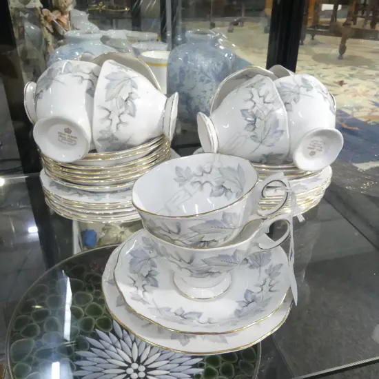 10 ROYAL ALBERT 'SILVER MAPLE' TRIOS