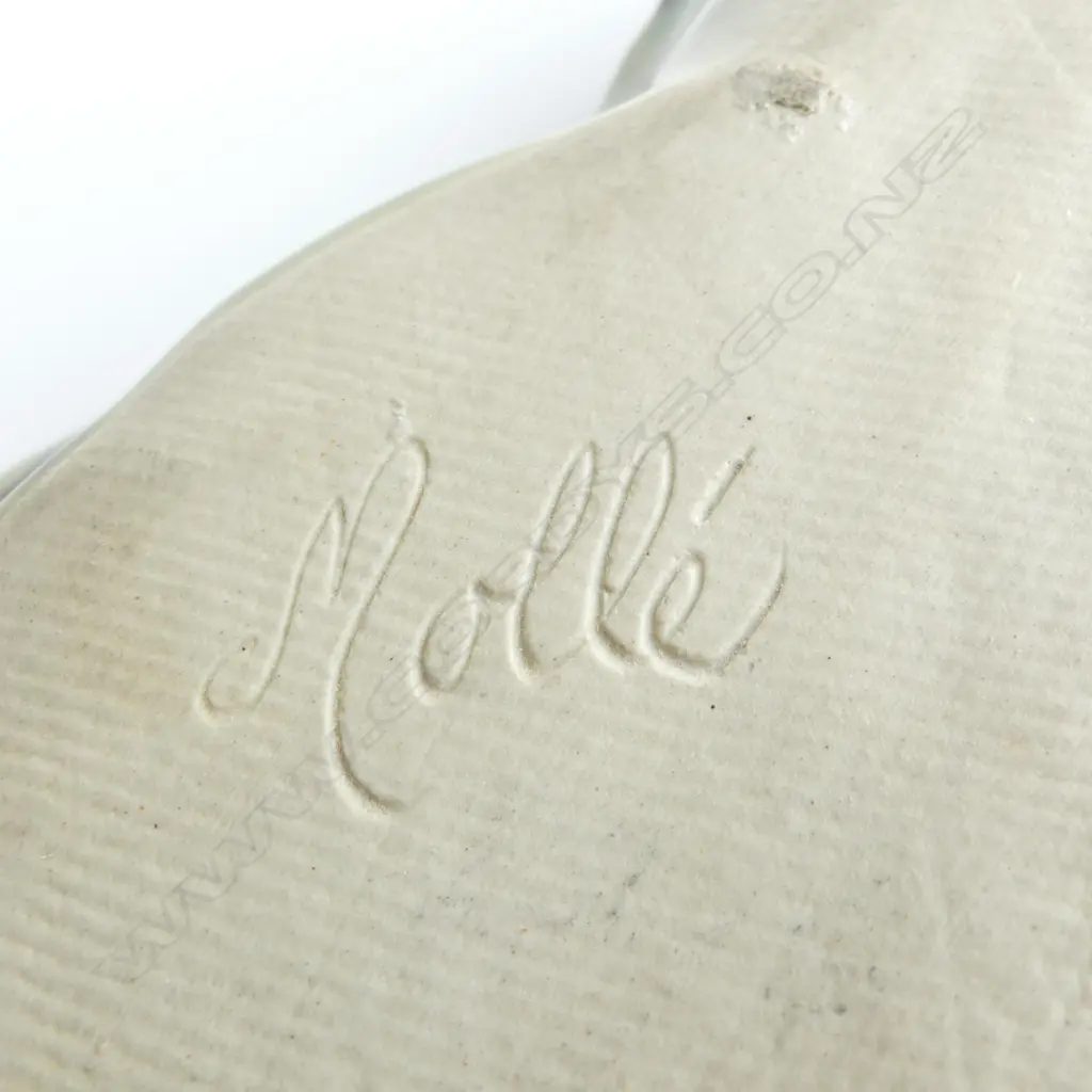 MOLLE POTTERY LEAF DISH L.260mm Image 1++