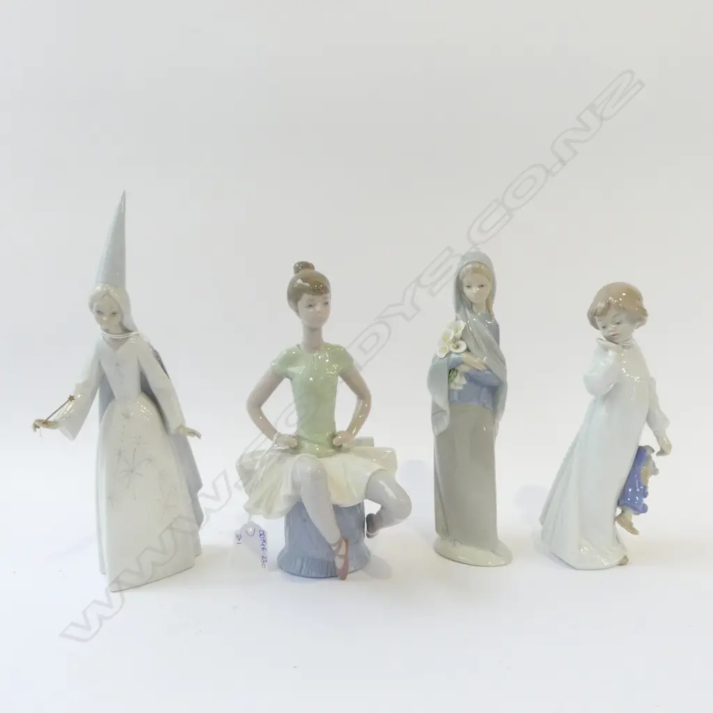 3 LLADRO FIGURES (2 w. FAULTS) + 1 NAO FIGURE H.270mm Image 1++