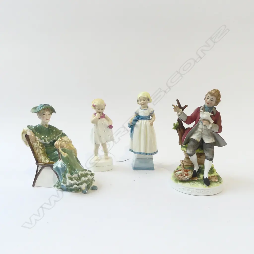 4 CHINA FIGURINES; 2 WORCESTER, DOULTON & OTHER, 2 WITH REPAIRS, H.180mm Image 1++