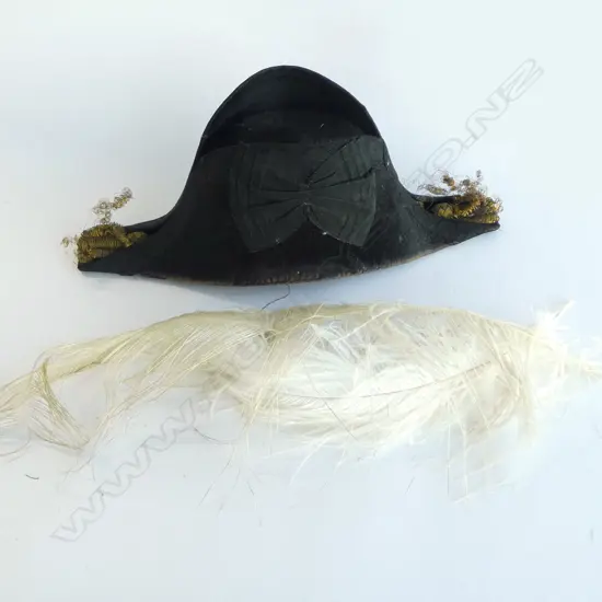 BRITISH ROYAL NAVY BICORN WITH ORIGINAL JAPANED BOX AND FEATHER
