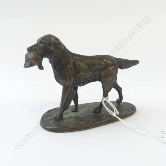 VINTAGE BRONZE HUNTING DOG SCULPTURE game bird to mouth. On oval base marked 'JAS'. L.135mm
