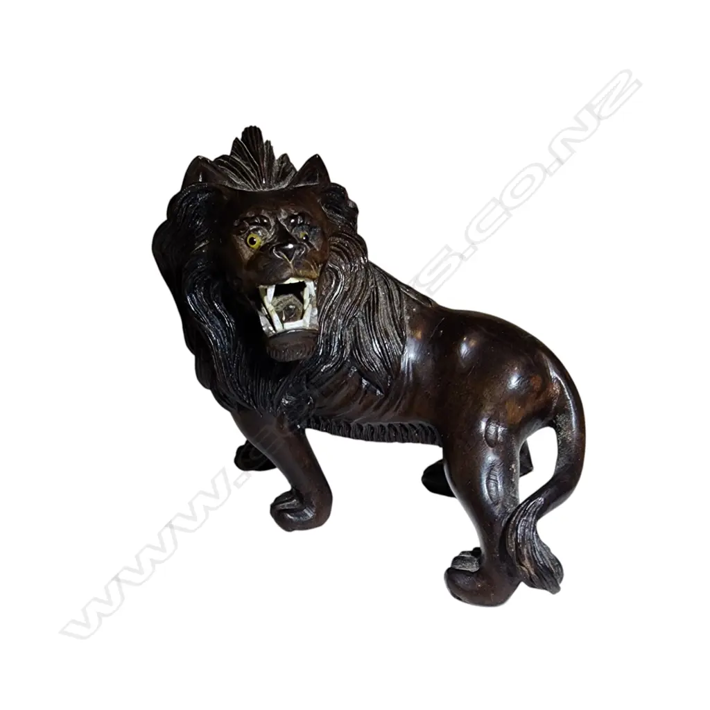 2 CARVED WOODEN LIONS, BACK LEG AF L.240mm Image 1++