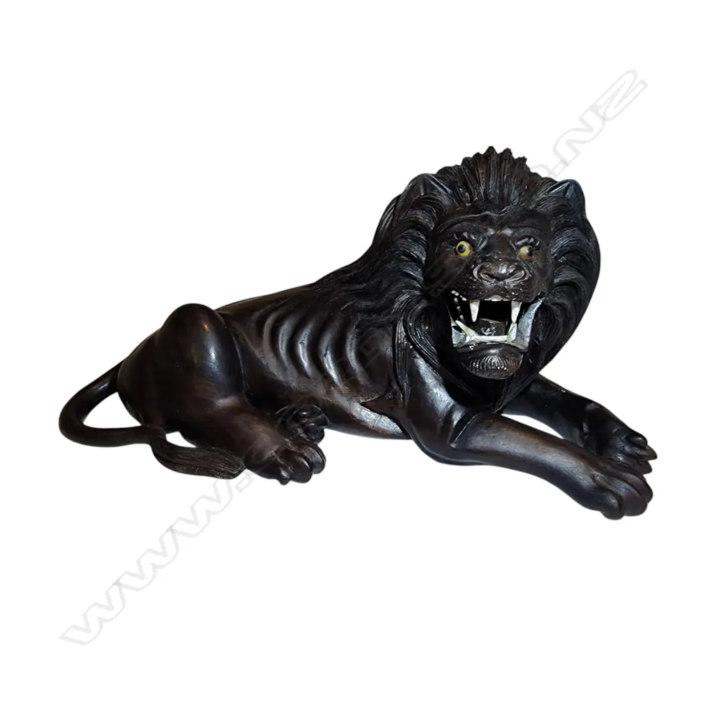 2 CARVED WOODEN LIONS, BACK LEG AF L.240mm Image 1++