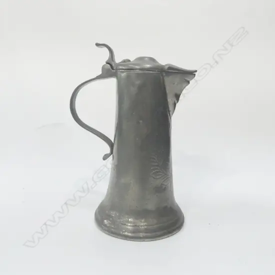 1740 ANTIQUE PEWTER LIDDED PITCHER HAMMERLUND OLSO NORWAY, H.240MM