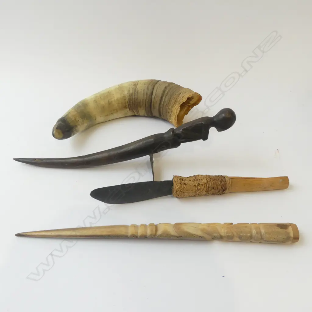 SCOTTISH HORN, CARVED BONE SPIKE & TWO TRIBAL IMPLEMENTS, L.190-260MM Image 1++