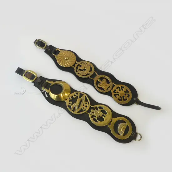 TWO SETS OF 4 MOUNTED HORSE BRASSES, L.440MM