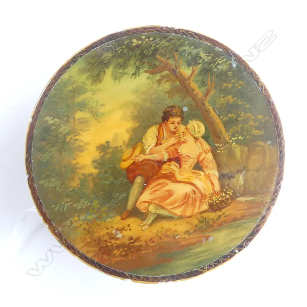 attrib. FRANCOIS BOUCHER painted IVORY LIDDED BOX '1754' - COURTING COUPLE Dia.85mm Image 1++