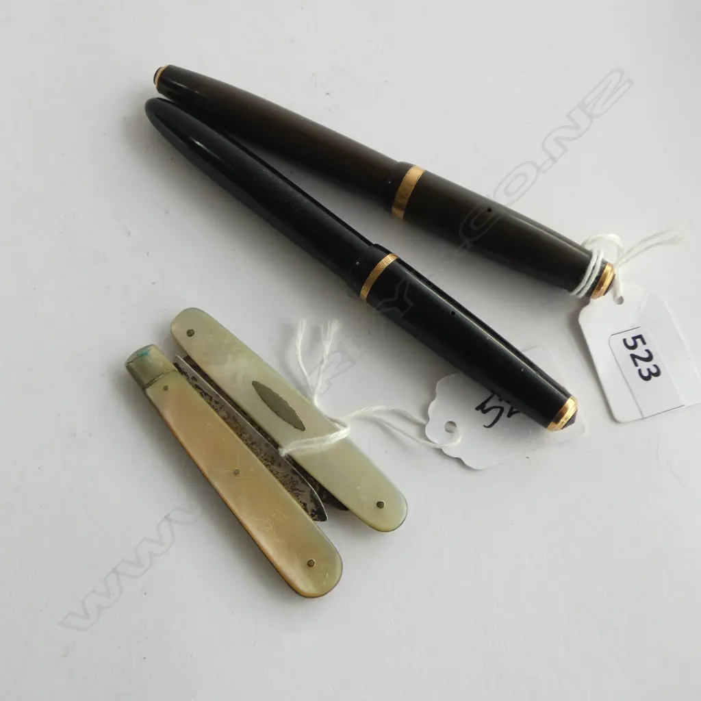 2 PARKER DUO FOLD PEN w. 14ct NIB & INK + 2 MOP FOLDING KNIVES w. STG SILVER BLADES Image 1++