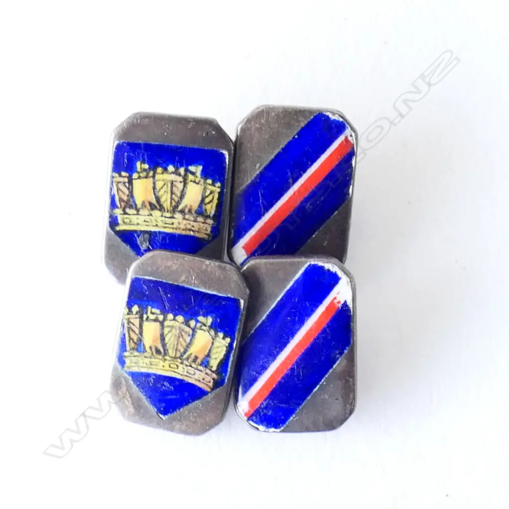 4 NZ ROYAL NAVY ITEMS: CUFFLINKS, OFFICERS & RNSA CAP BAND & FLEET ARM WINGS Image 1++