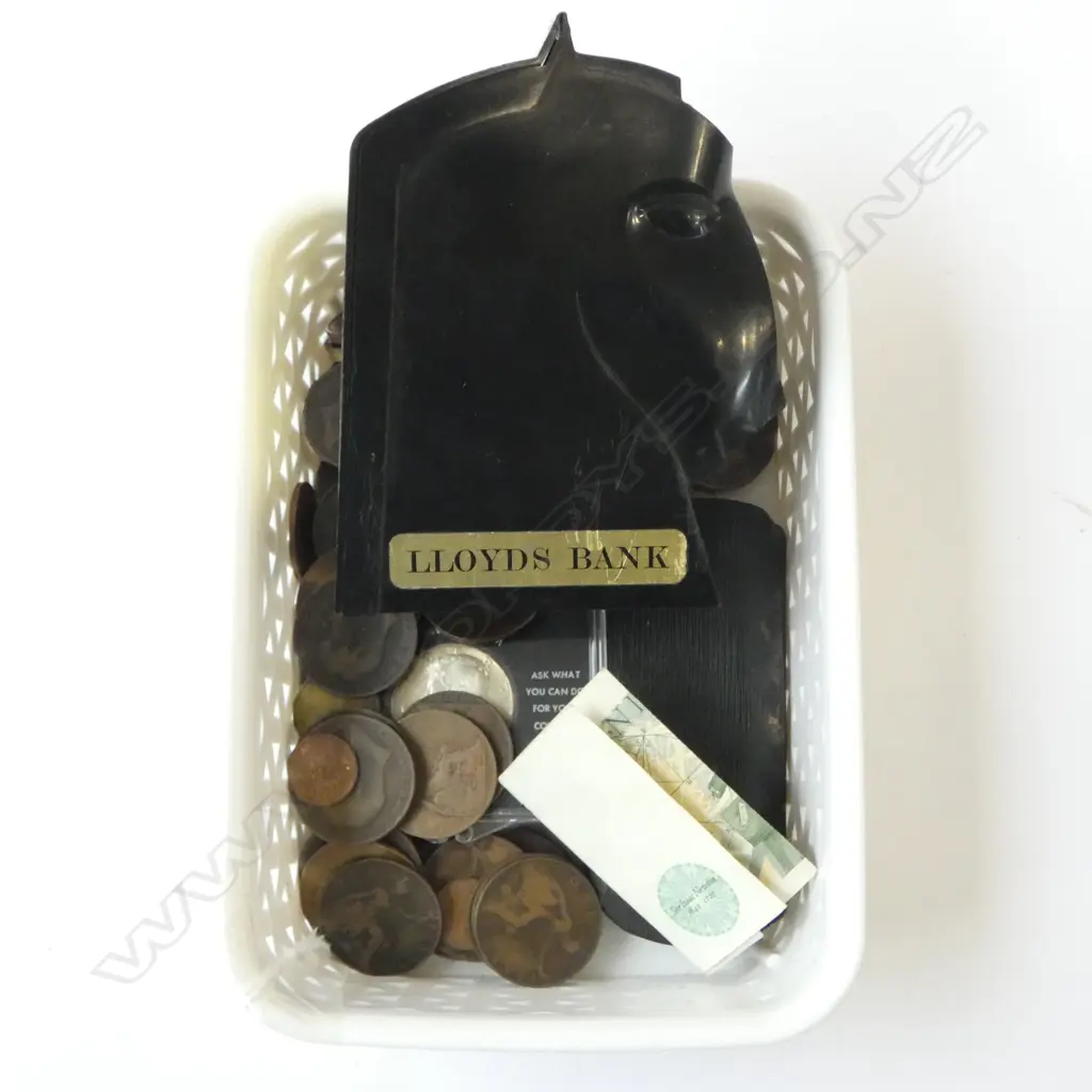 LLOYDS BLACK PLASTIC HORSE HEAD MONEY BANK H.130mm, ASST. COINS, PR PINCE NEZ AF Image 1++