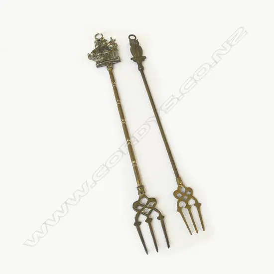 TWO VINTAGE BRASS TOASTING FORKS OWL & GALLEON, L.410MM-440MM