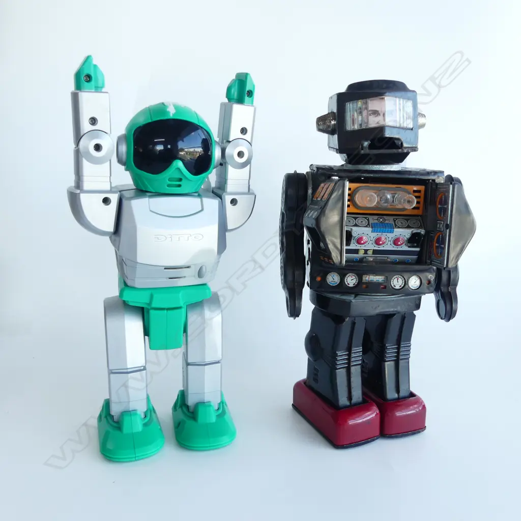 2  ROBOT TOYS 1960S TIN HORIKAWA SPACE EXPLORER  AF H280MM & 2002 DITTO PLASTIC TALKING ROBOT MADE IN CHINA AF H280MM Image 1++