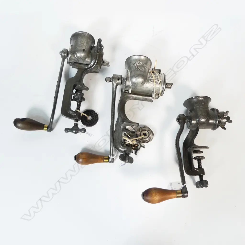 3588/3575/3490 3 VINTAGE CAST METAL BENCH MINCERS L260MM Image 1++