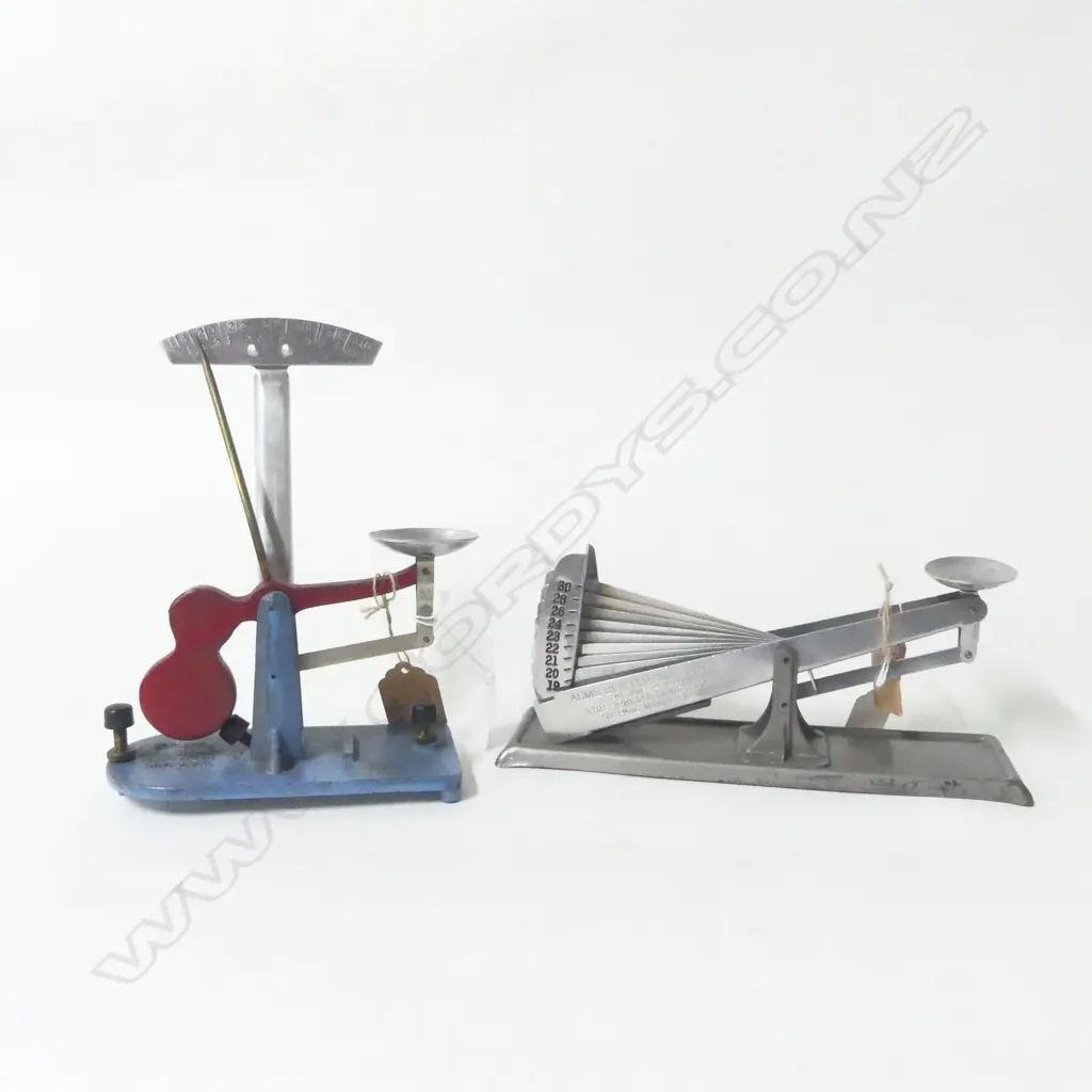 (1728/2450) VINTAGE CAST IRON ZENITH EGG GRADER H.215mm & UNMARKED EGG SCALE etc Image 1++