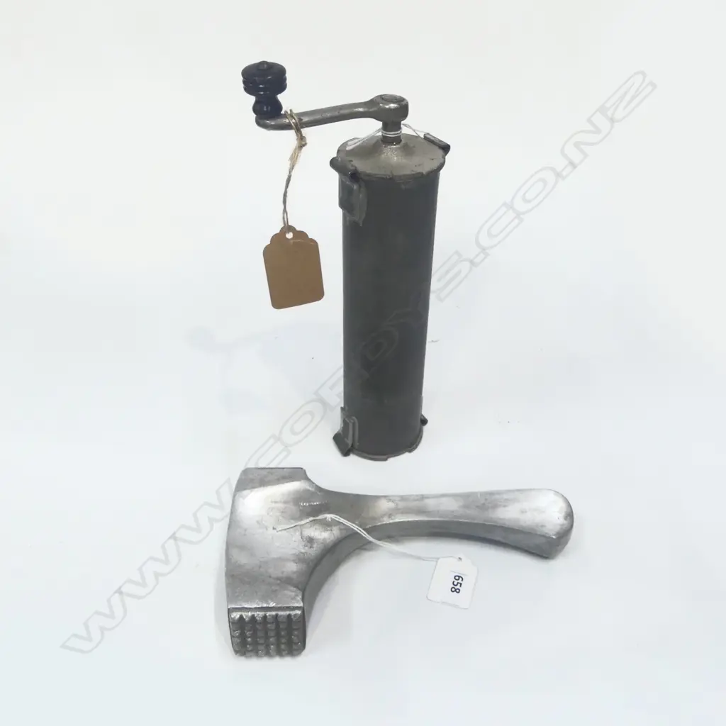 (2422/2572) VINTAGE CAST ALUMINIUM MEAT TENDERIZER & VINTAGE COOKIE FORCER L.270mm Image 1++