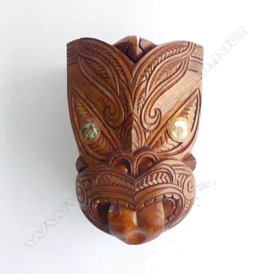 MAORI MASK CARVED WOODEN MASK PUZZLE BOX paua ring eyes. Sliding parts. L.185mm