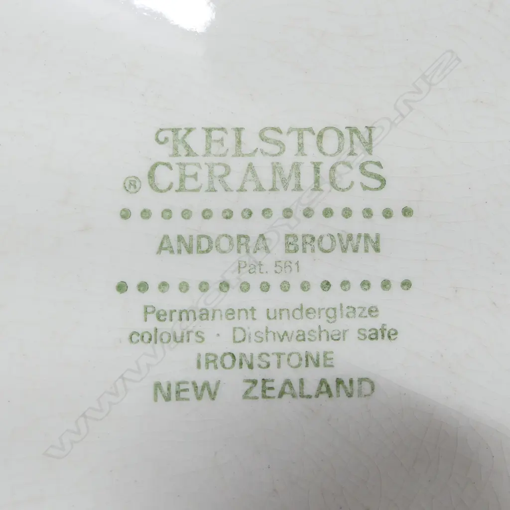 9 PCES KELSTON CERAMICS 'ANDORA BROWN'; 6 OVAL DISHES W.330mm, 3 BOWLS 210mm dia Image 1++