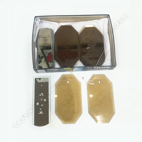 18 VINTAGE ETCHED GLASS DOOR PLATES – 6 MIRROR & 12 SMOKEY, L.220MM