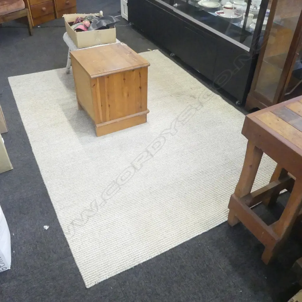 MODERN ALL WOOL RUG 2360x1700mm Image 1++