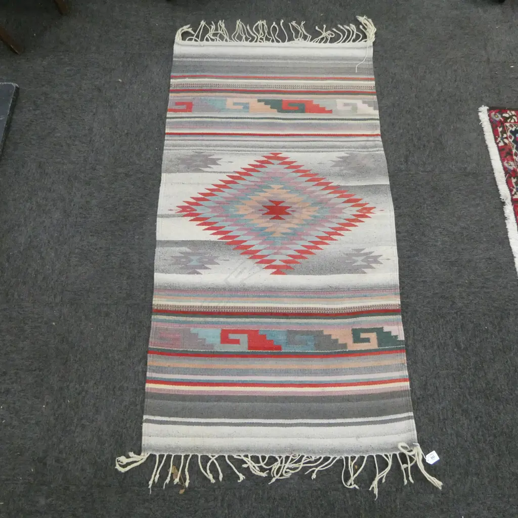 ALL WOOL KELIM RUG Image 1++